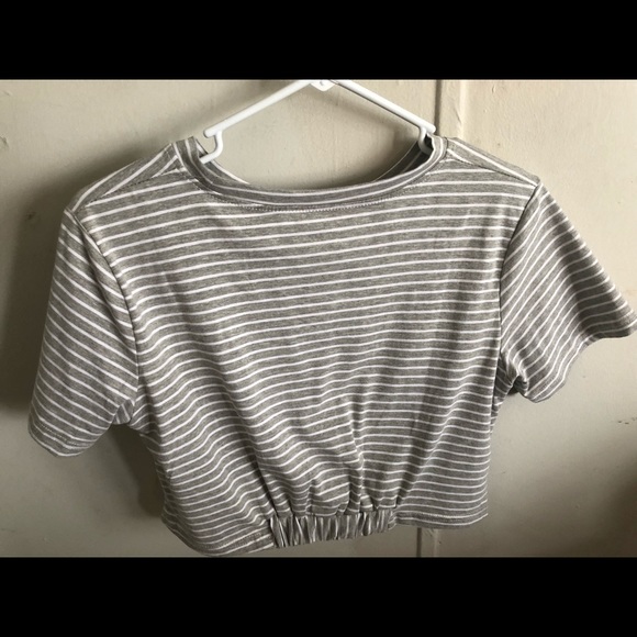 Croptop - Picture 3 of 4